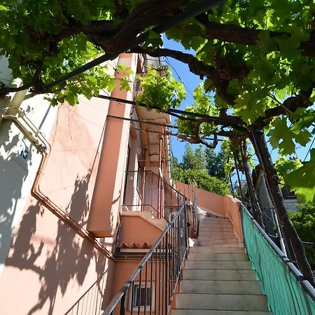 4 Personnes Acropolis * Nizza